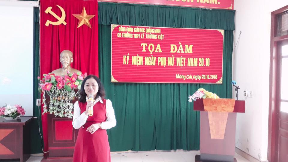 CÔNG ĐOÀN TRƯỜNG THPT LÝ THƯỜNG KIỆT TỔ CHỨC LỄ KỈ NIỆM NGÀY PHỤ NỮ VIỆT NAM 20.10